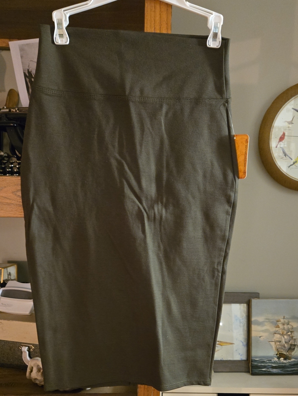 Hybrid & company Olive Green Pencil Skirt